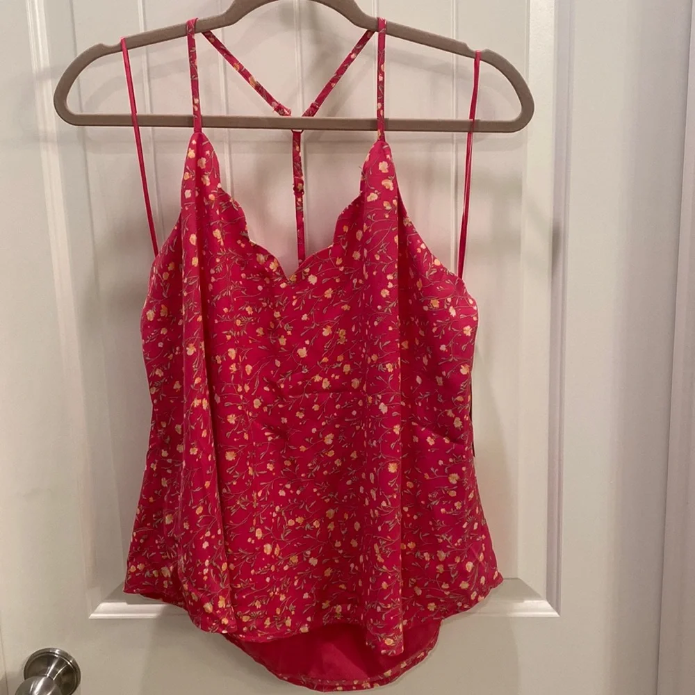 Stitch Fix tank with scallop detail - Picture 1 of 5
